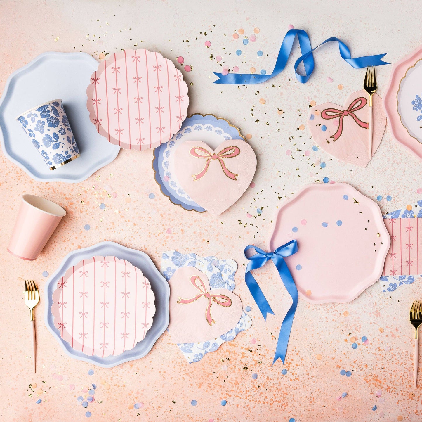 PETAL PINK SIGNATURE BOW SMALL PLATES