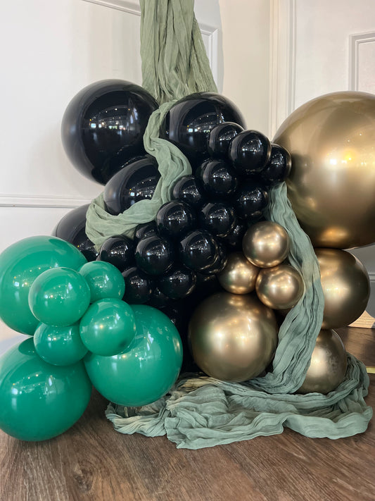 Gold Arch with Balloons Package