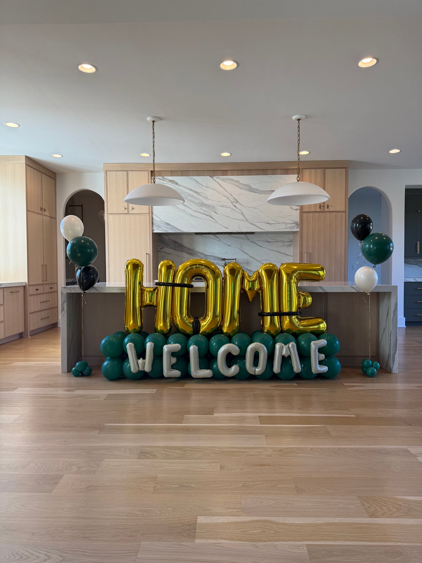"Welcome Home" Balloon Bouquet