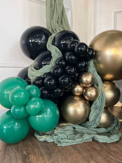 Gold Arch with Balloons Package