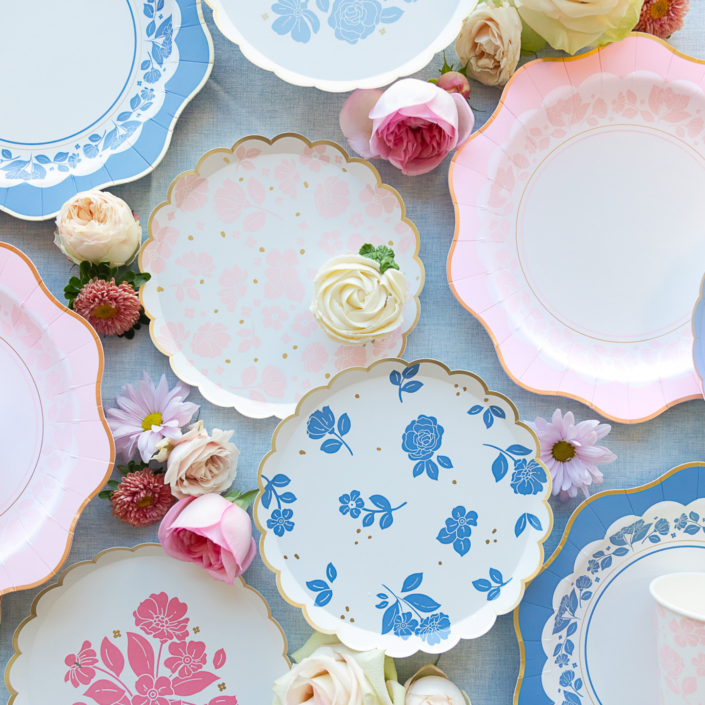 BELLE BLUE ELEGANT FLORAL DESSERT PLATES