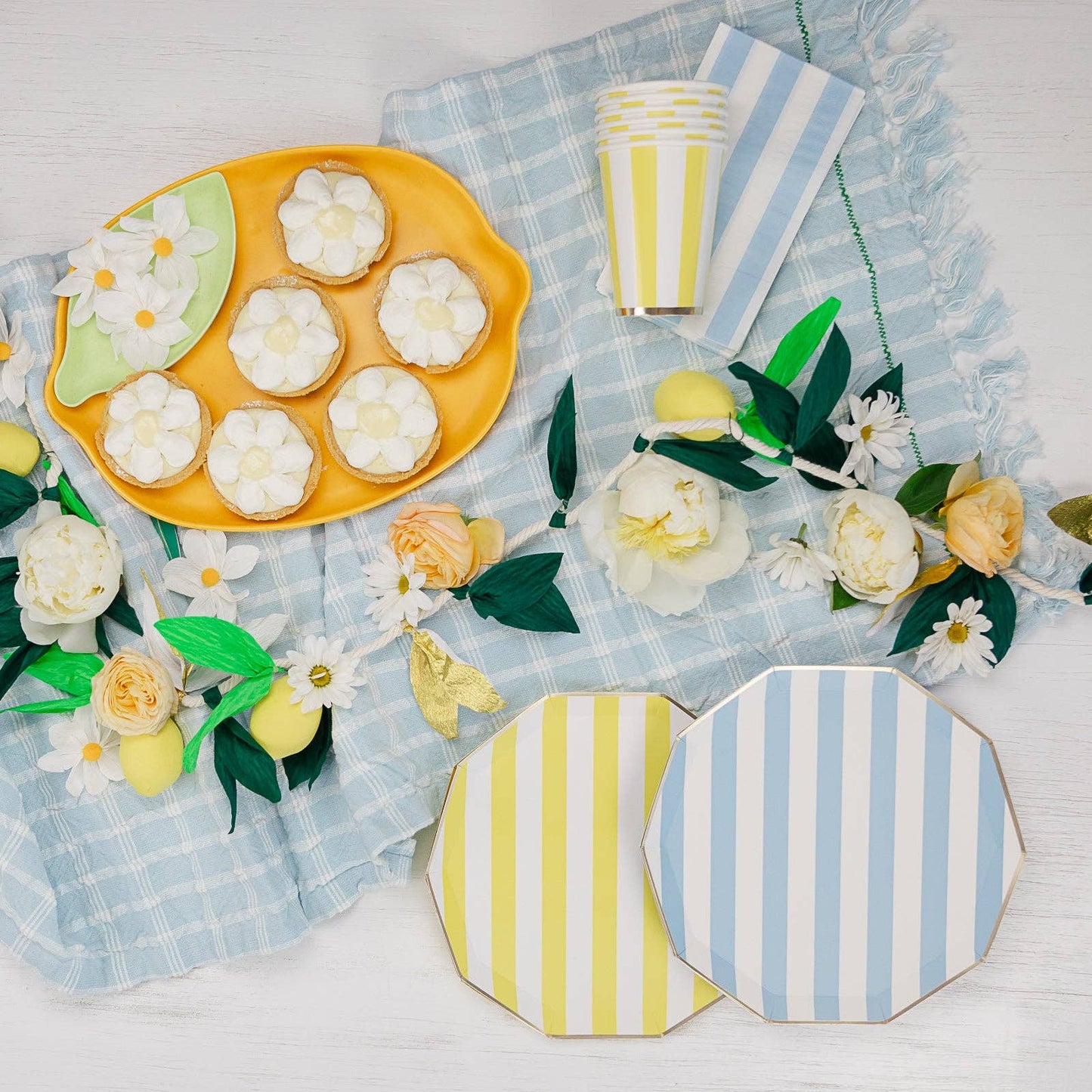 SOLEIL YELLOW CABANA STRIPE CUPS Bonjour Fête